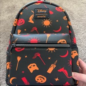 Hot topic hocus pocus Loungefly mini bookbag nwt
